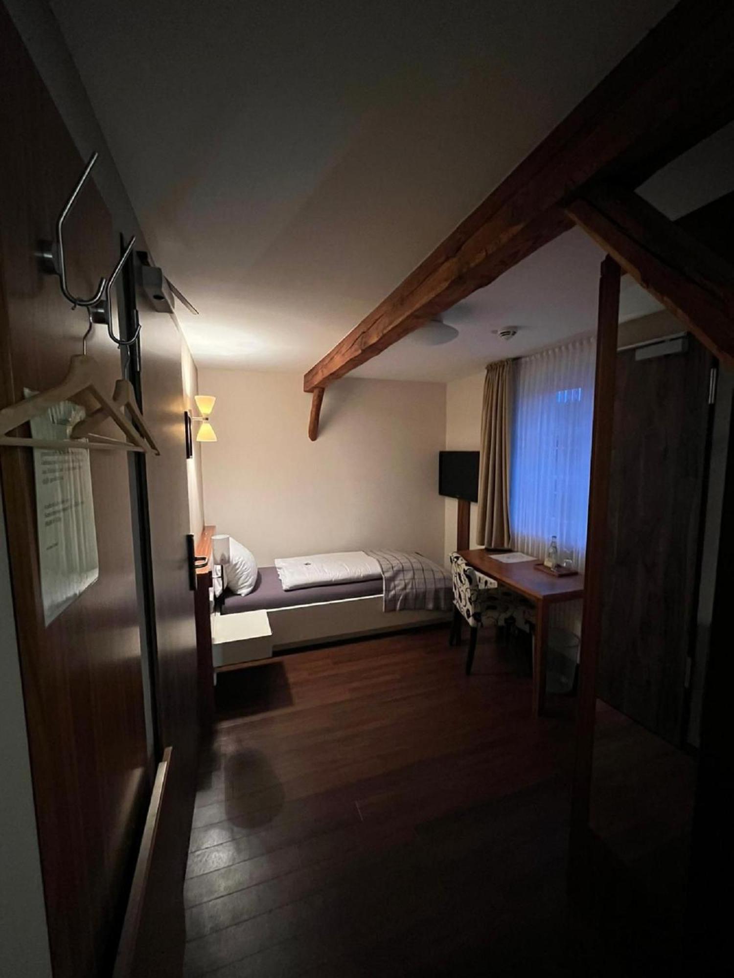 Gasthaus Lindenhof Hotel Much Ngoại thất bức ảnh