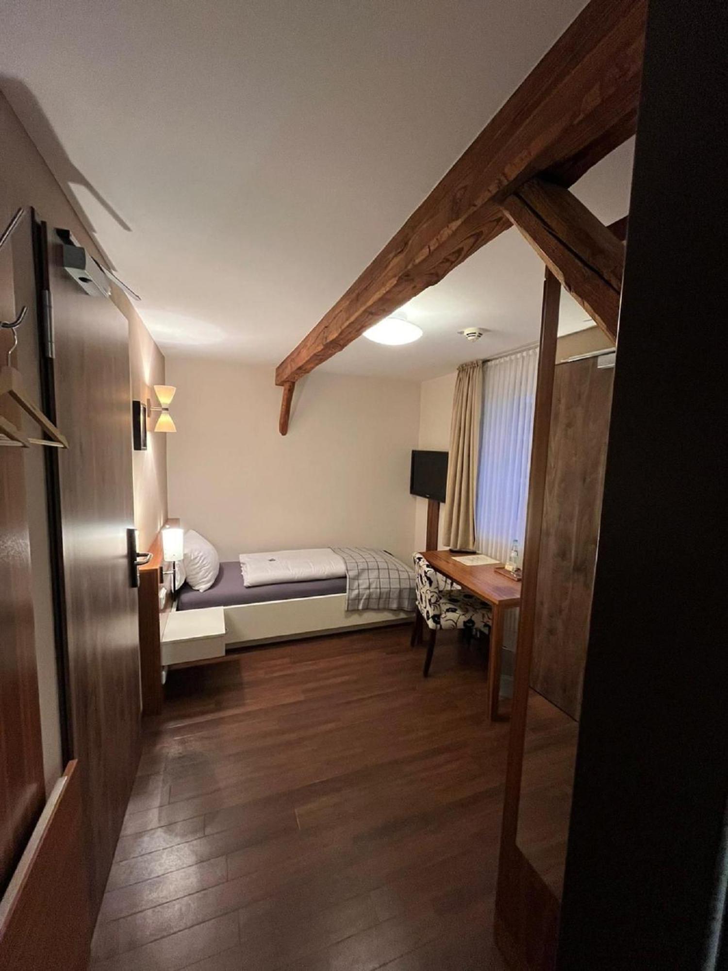 Gasthaus Lindenhof Hotel Much Ngoại thất bức ảnh